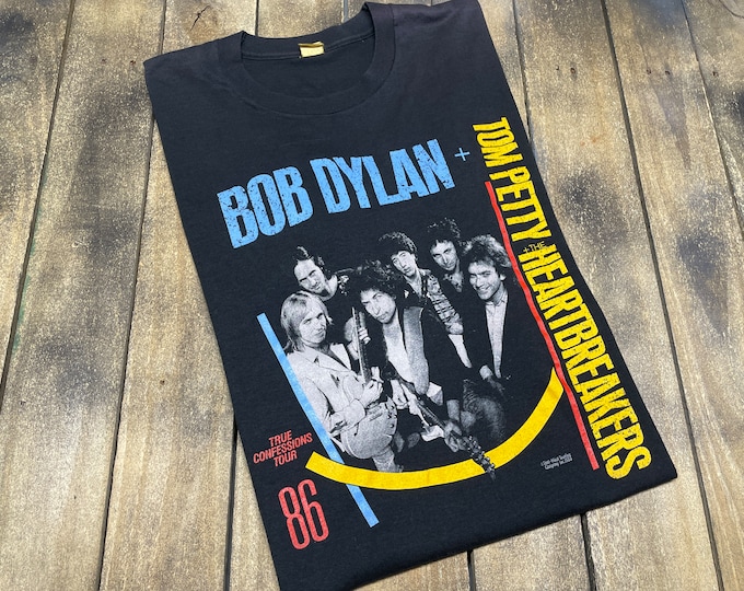 M * vintage 1986 Bob Dylan / Tom Petty tour t shirt * true confessions the heartbreakers concert