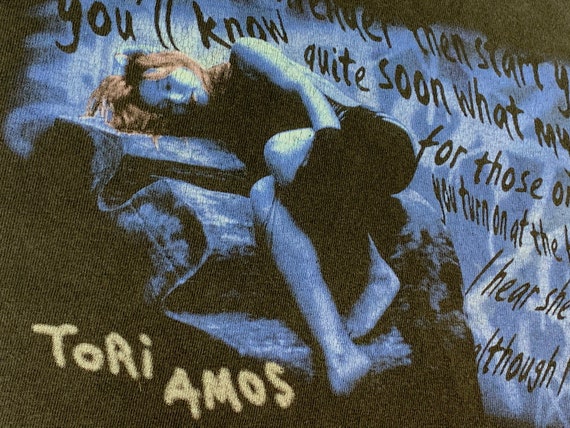 L * vtg 90s Tori Amos plugged tour t shirt * 35.14