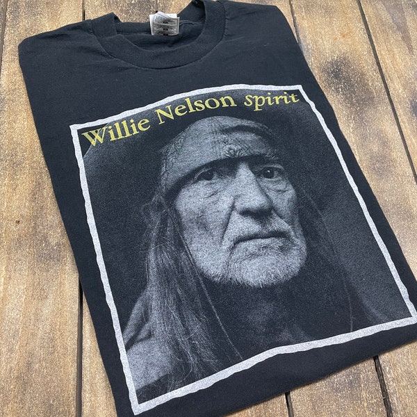 M/L * vintage 90s Willie Nelson spirit t shirt * classic country outlaw concert tour medium large * 60.161