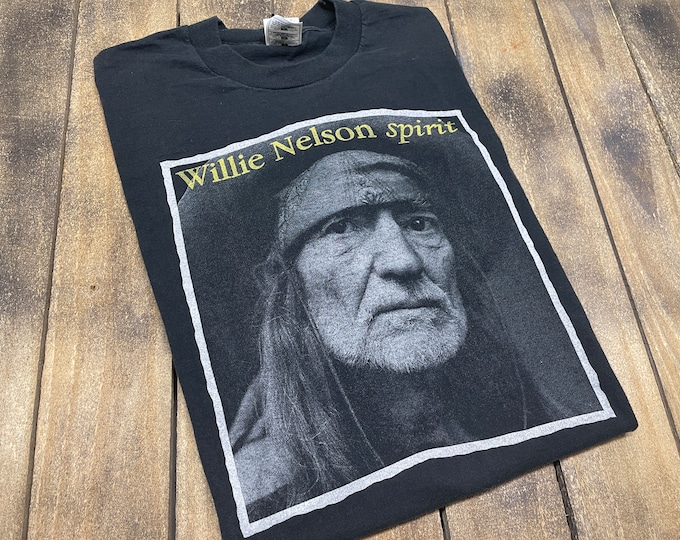 M/L * vintage 90s Willie Nelson spirit t shirt * classic country outlaw concert tour medium large * 60.161