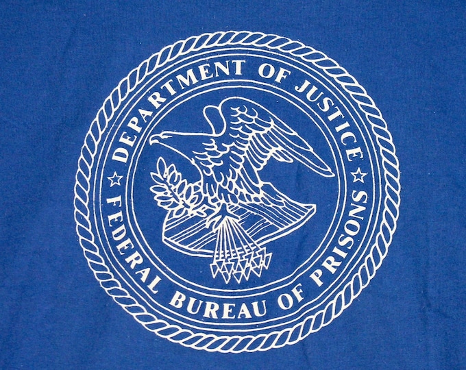 S vintage 80s Federal Bureau Of Prisons department of justice t shirt * 20.130