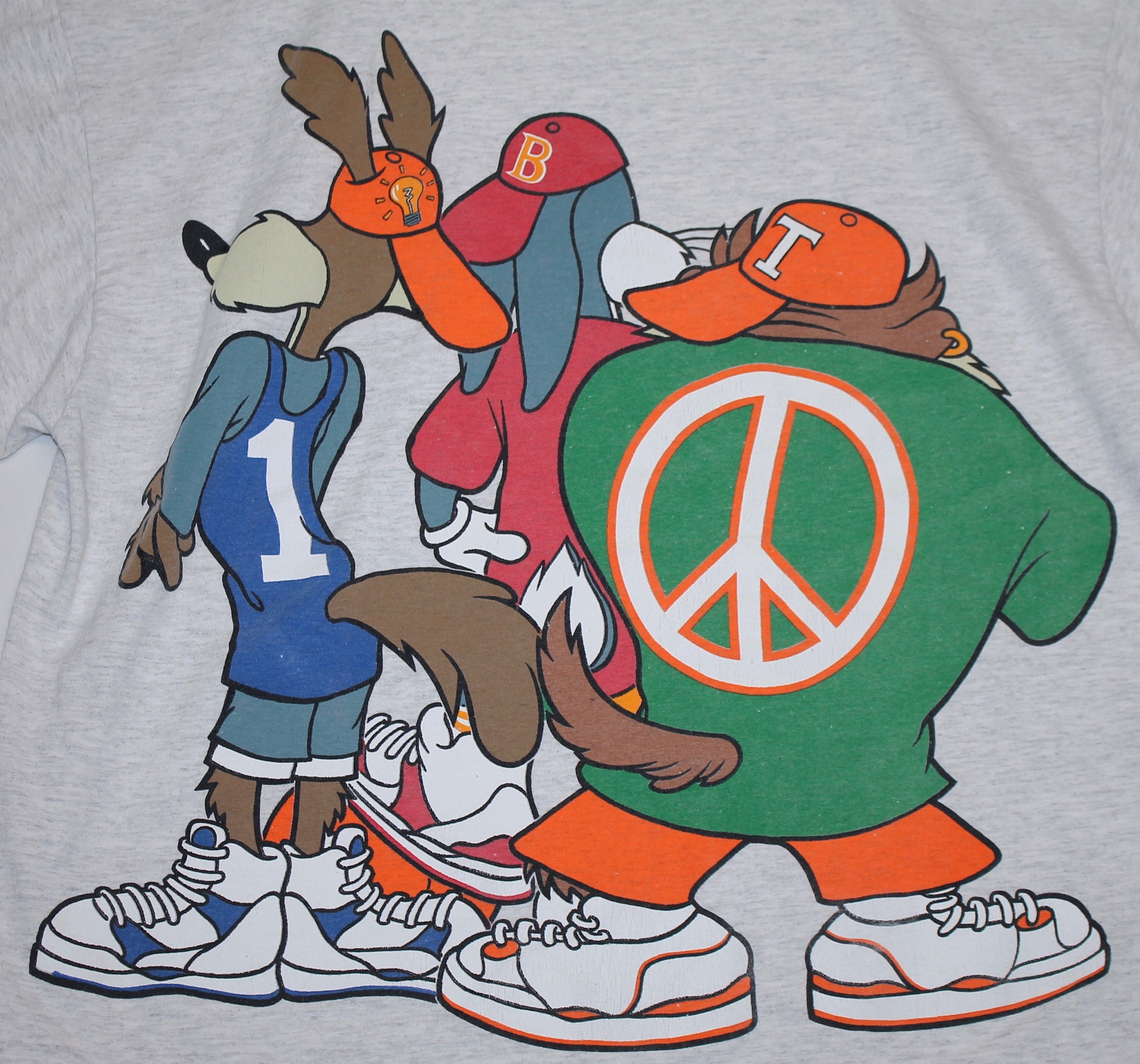 XL * vtg 90s 1993 Bugs Bunny cross colours rap 2 sided t shirt