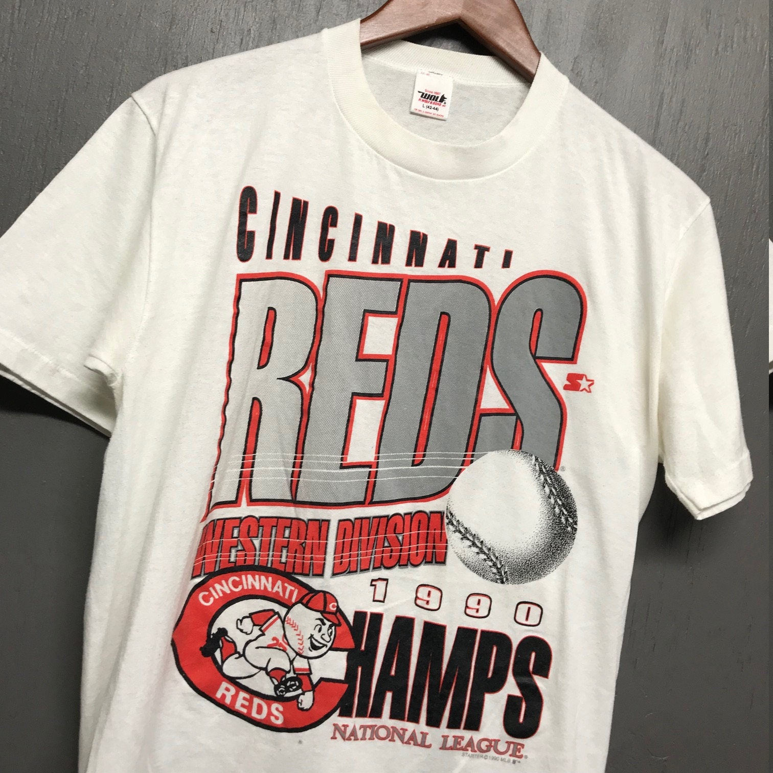 M vintage 1990 Cincinnati Reds t shirt