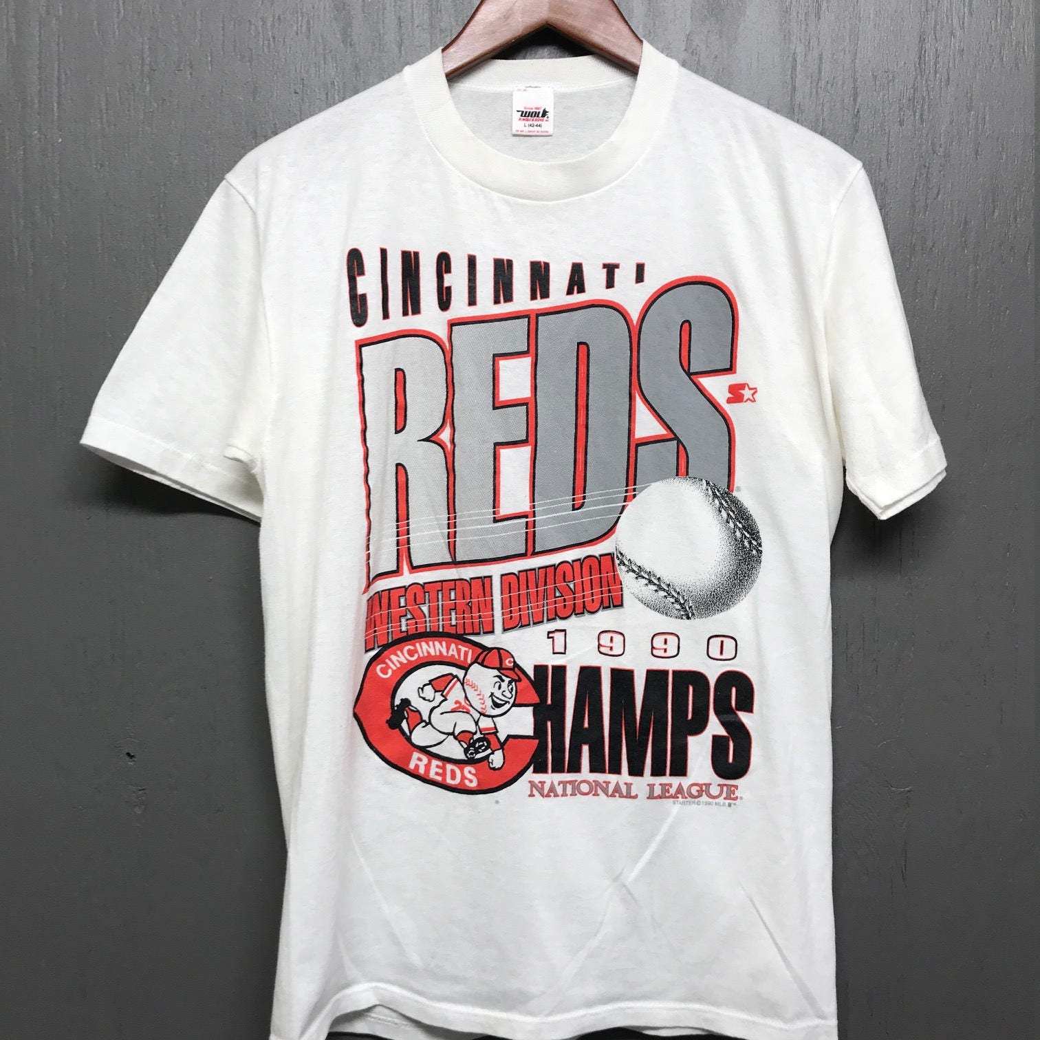 M vintage 1990 Cincinnati Reds t shirt