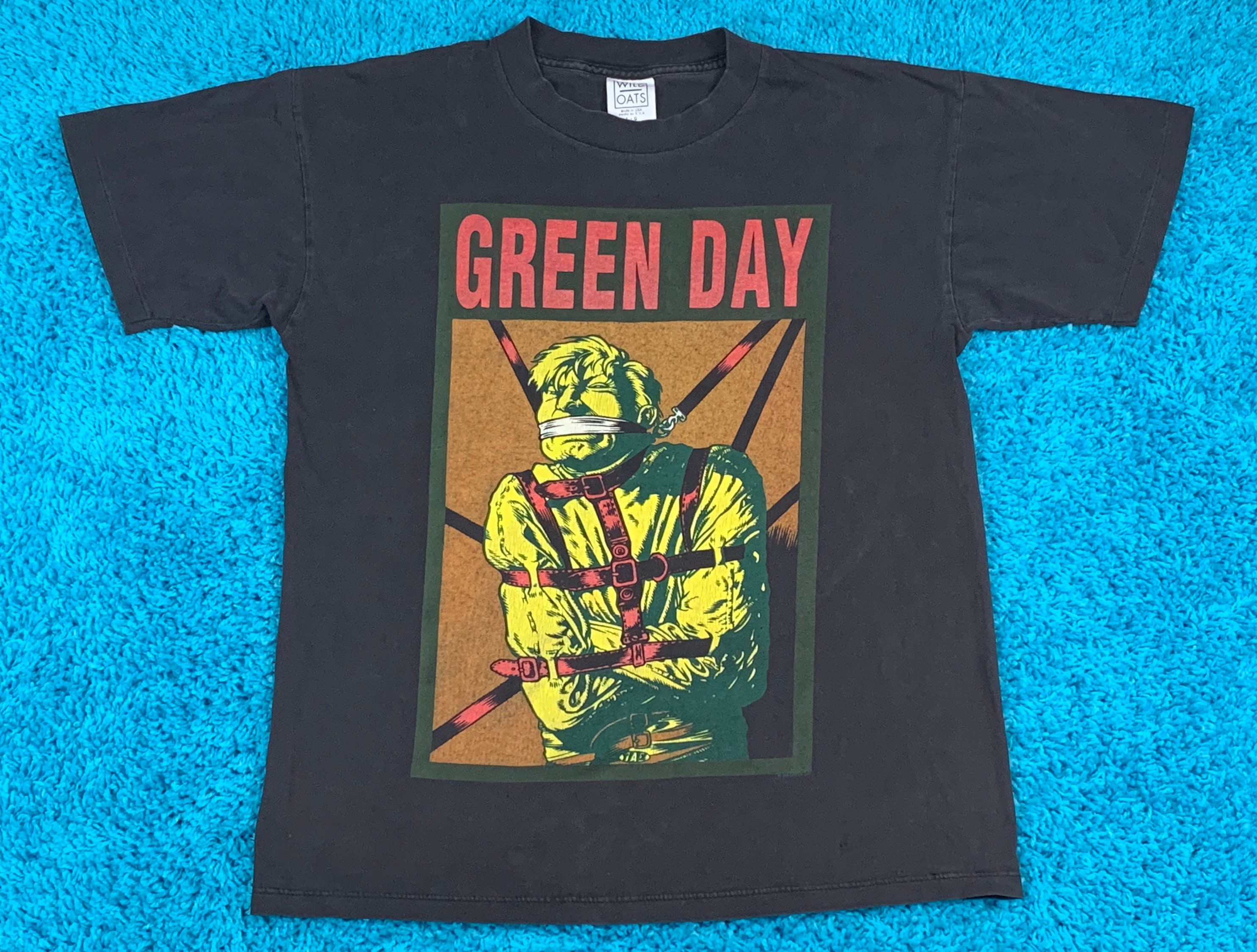 L * vtg 90s 1995 Green Day t shirt * TAZ jim evans art * 41.182 L * vtg 90s 1995 Green Day t shirt * TAZ jim evans art * 41.182