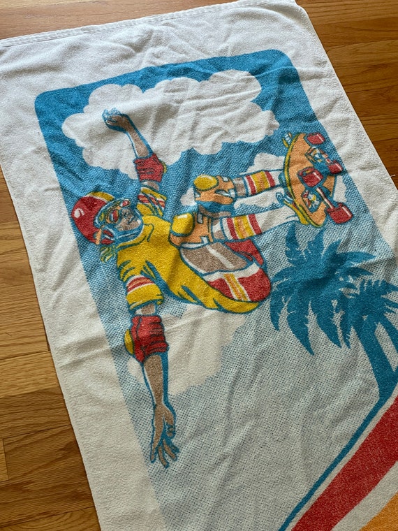 vintage 70s / 80s Skateboard beach towel * wall h… - image 1