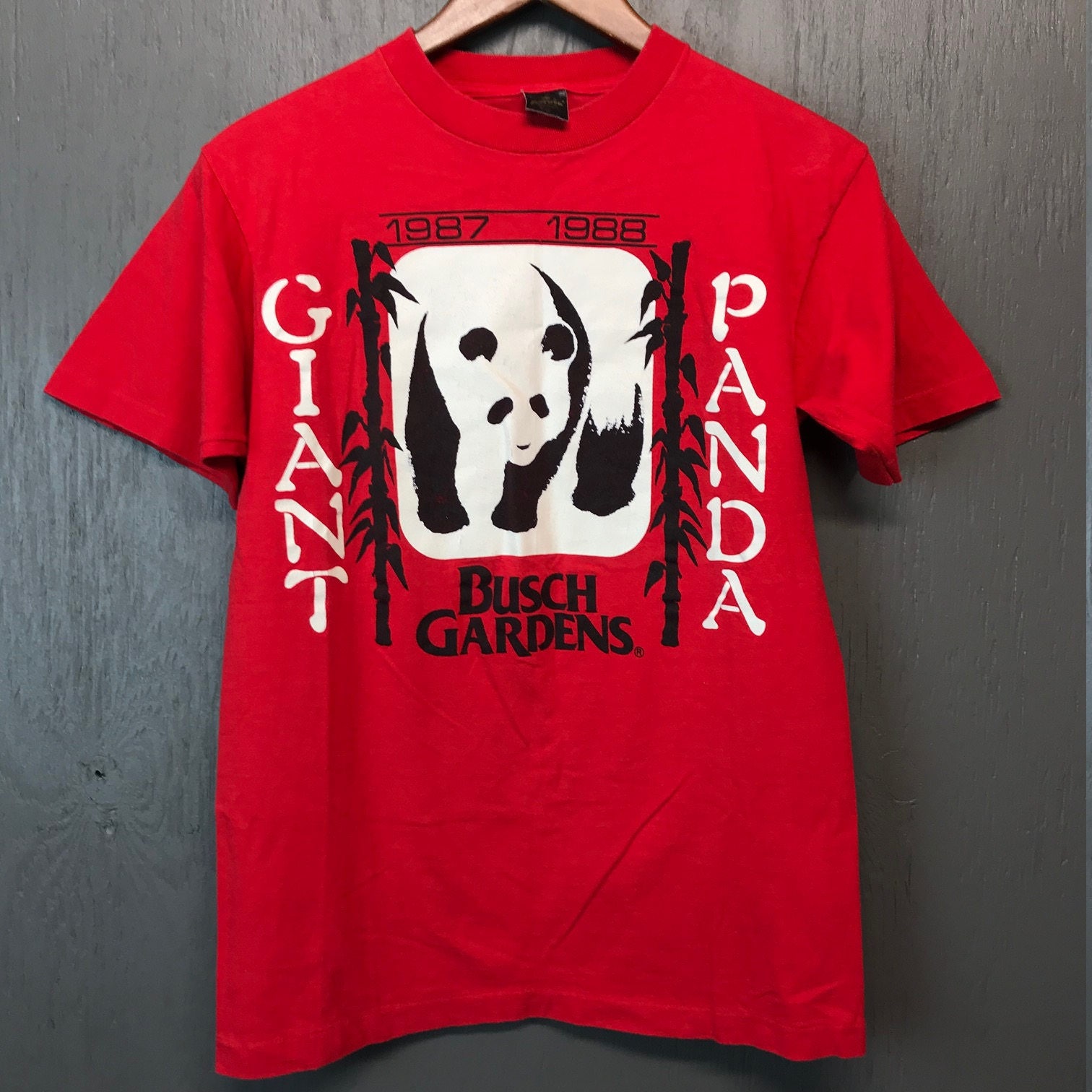 S vintage 80s 1987 1988 Giant Panda bear Busch Gardens t shirt