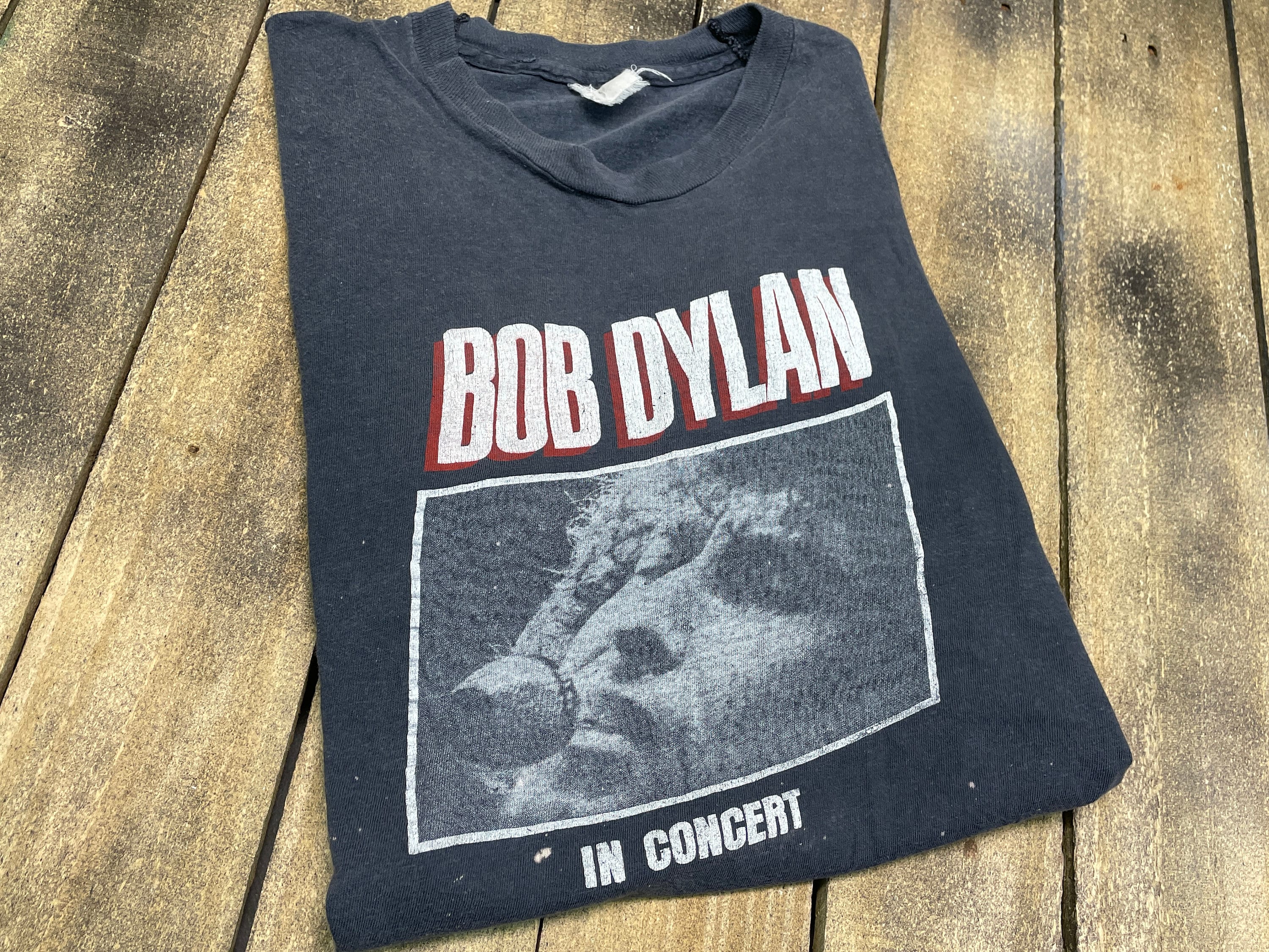 S/XS * vintage 80s 1981 Bob Dylan tour t shirt * 38.196