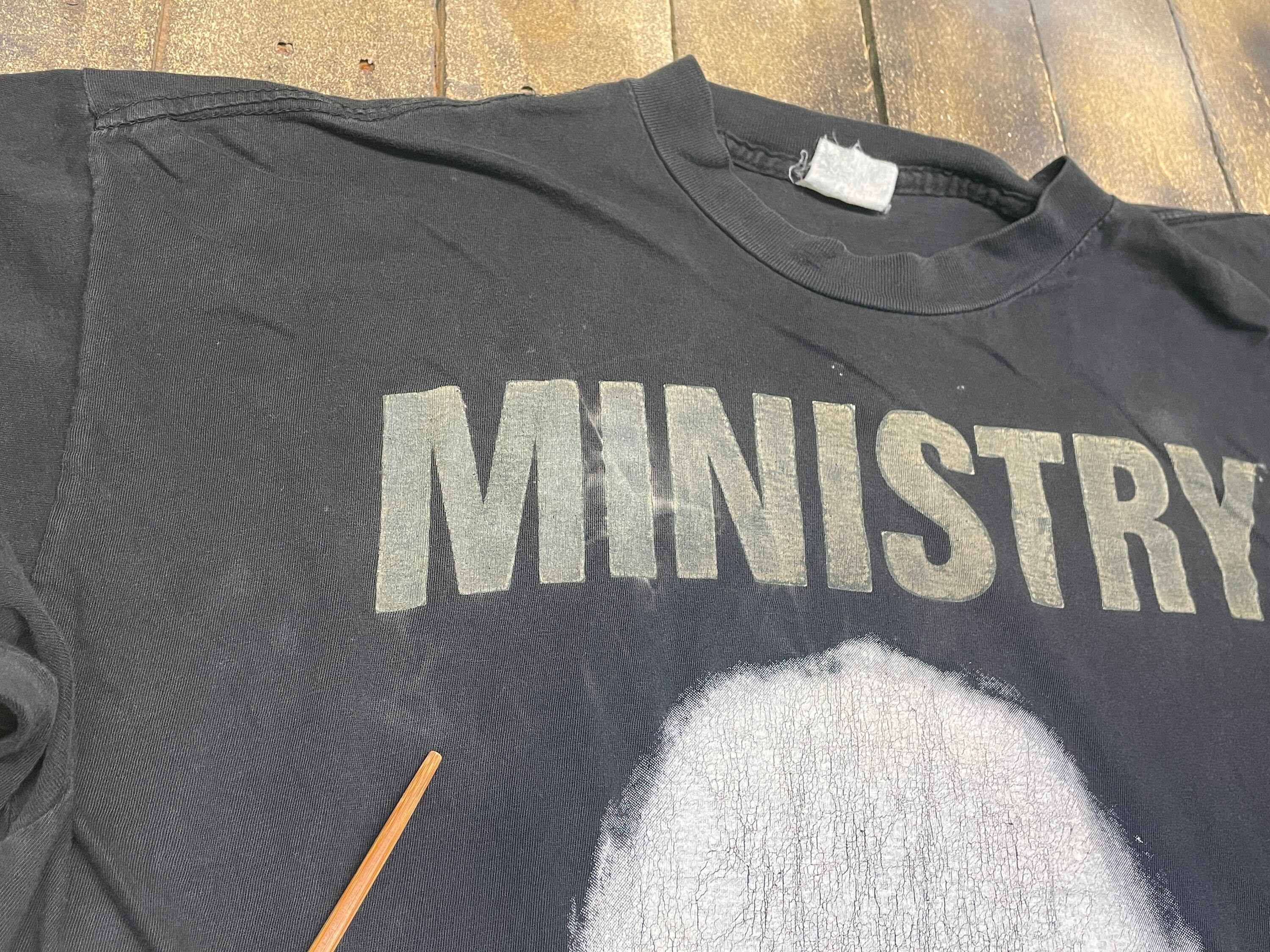 XL vintage 1991 Ministry the mind is a terrible thing to taste t