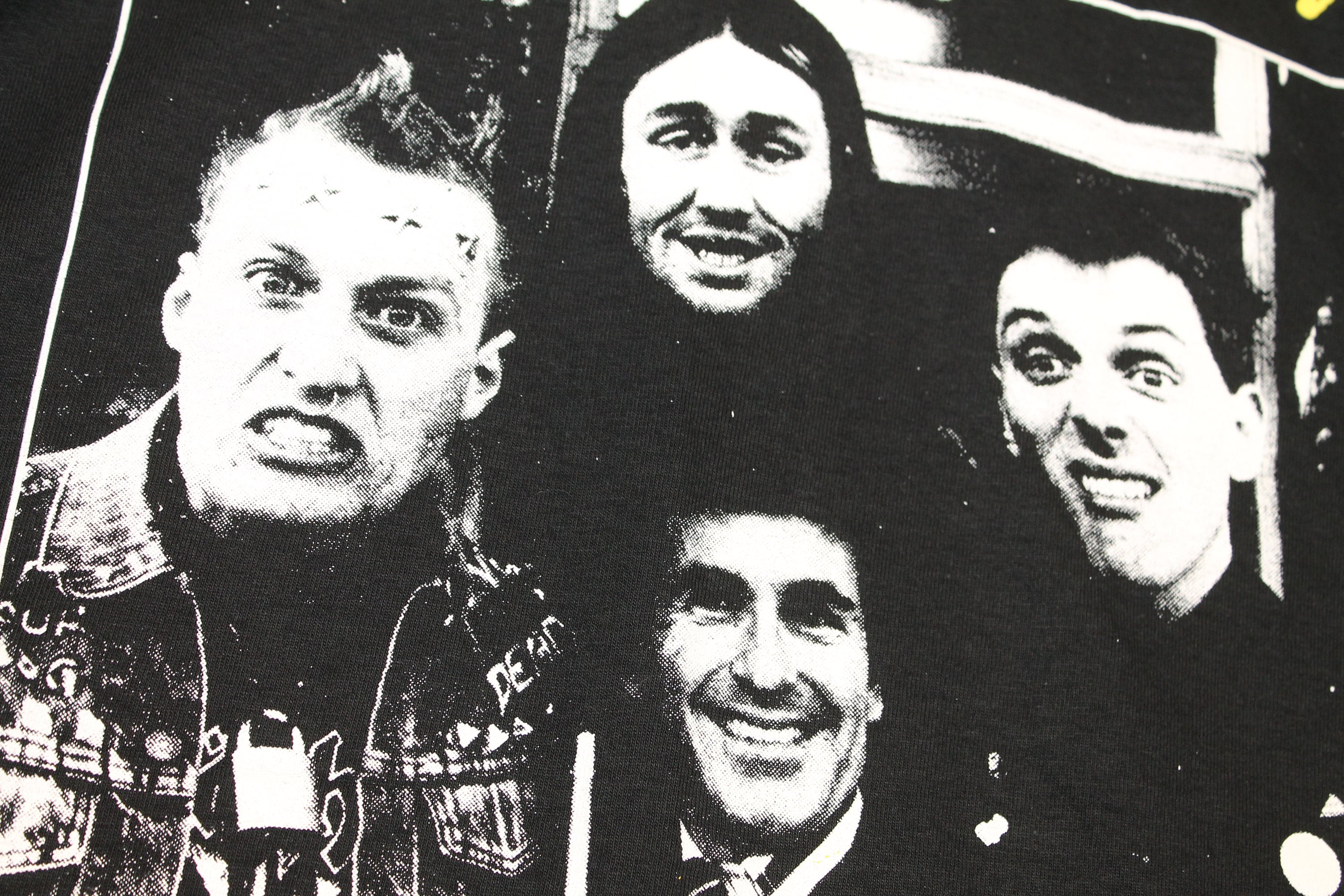 Xl Nos Vtg 90s The Young Ones c Tv Show T Shirt Punk 67 1