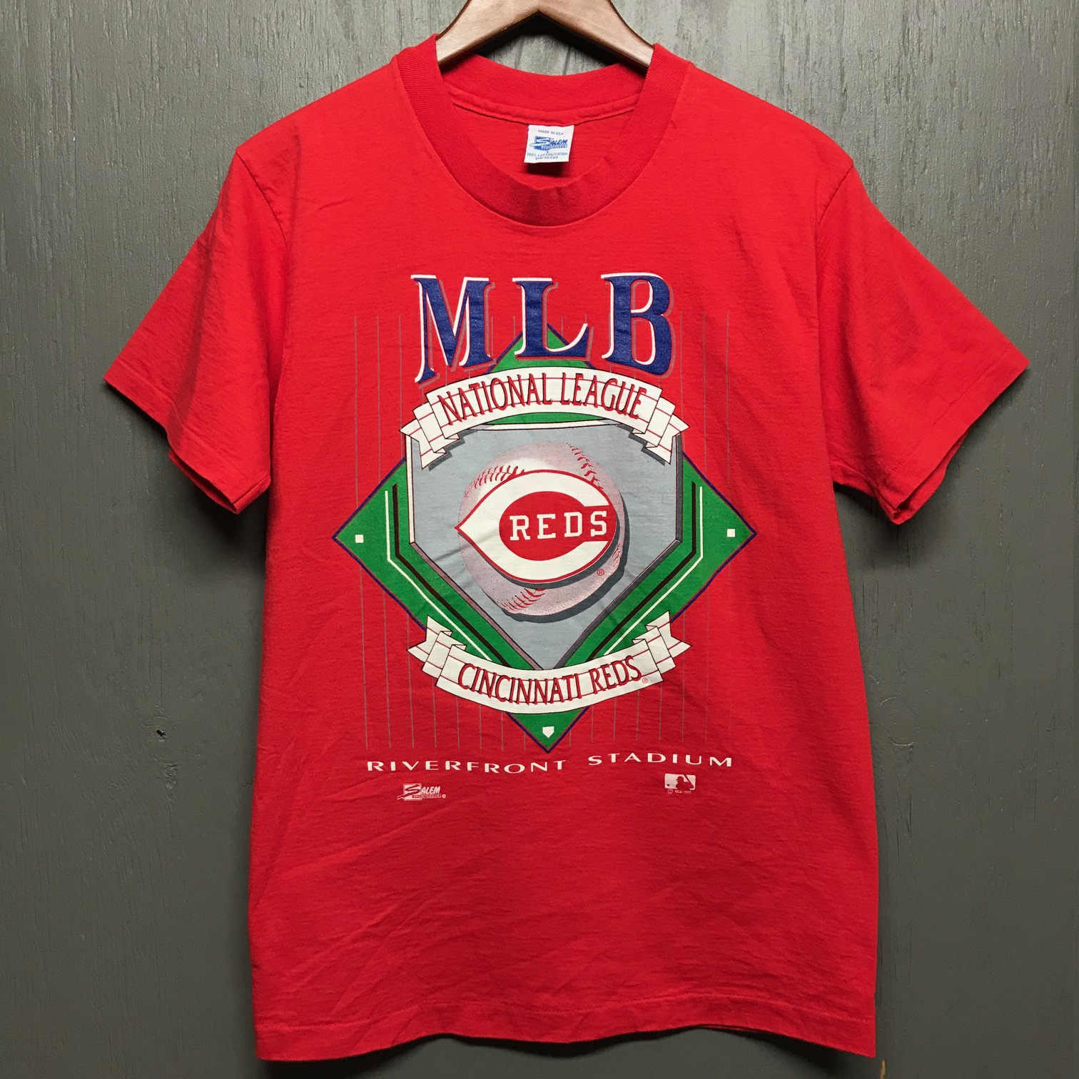 M vintage 90s 1993 Cincinnati Reds t shirt