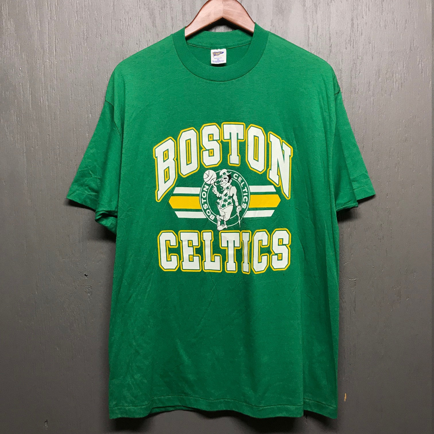 L/XL nos thin vtg 80s Boston Celtics t shirt