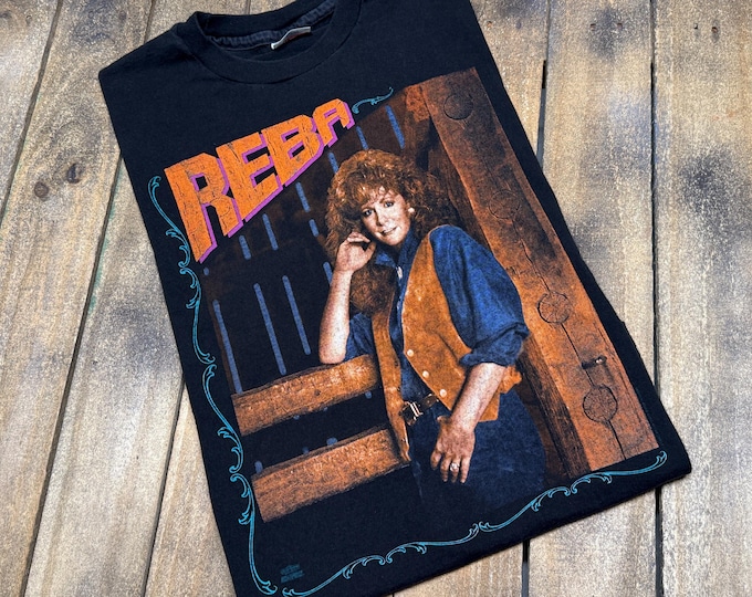 M * vintage 1992 Reba McEntire t shirt * 90s concert tour country music