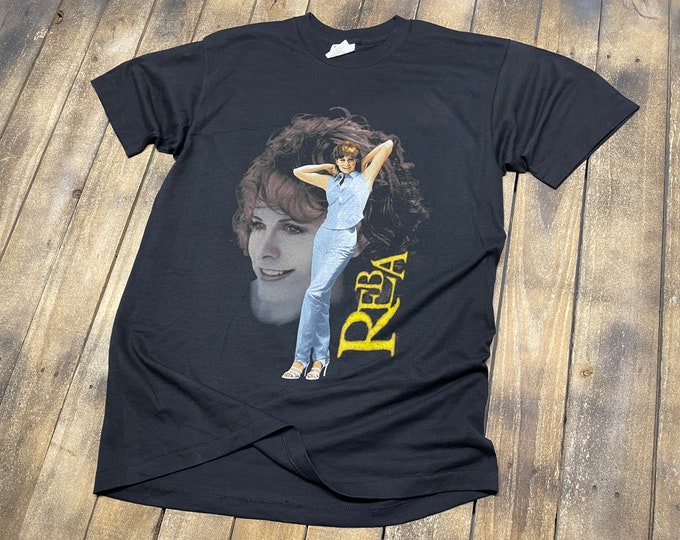 L * vintage 1997 Reba McEntire t shirt * concert tour country music 40.171