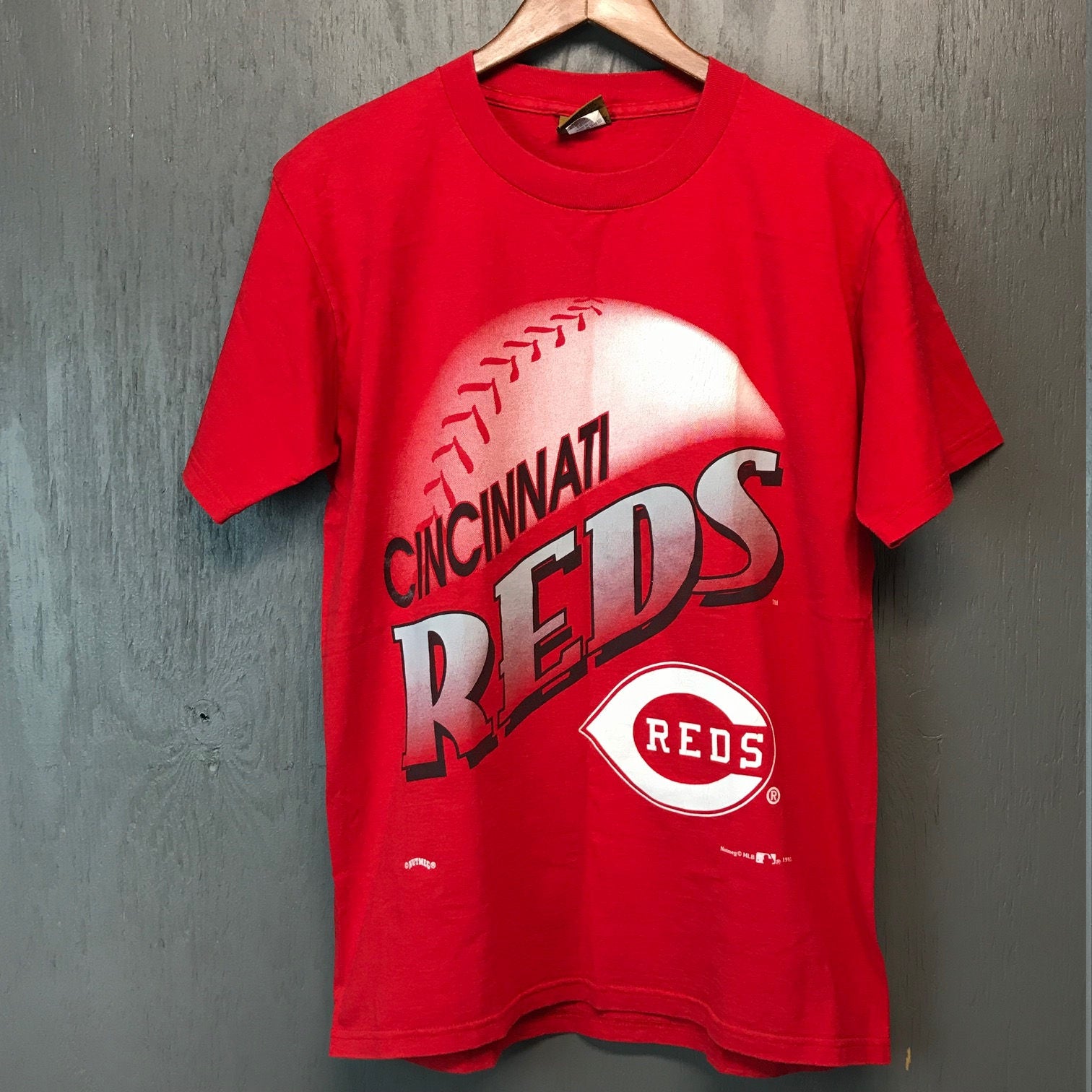 M vintage 90s 1995 Cincinnati Reds t shirt