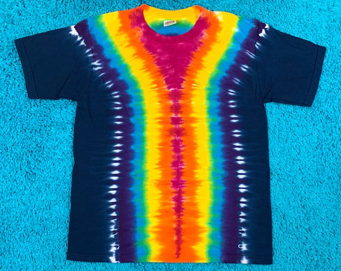 M * vintage y2k tie dye t shirt * 49.149