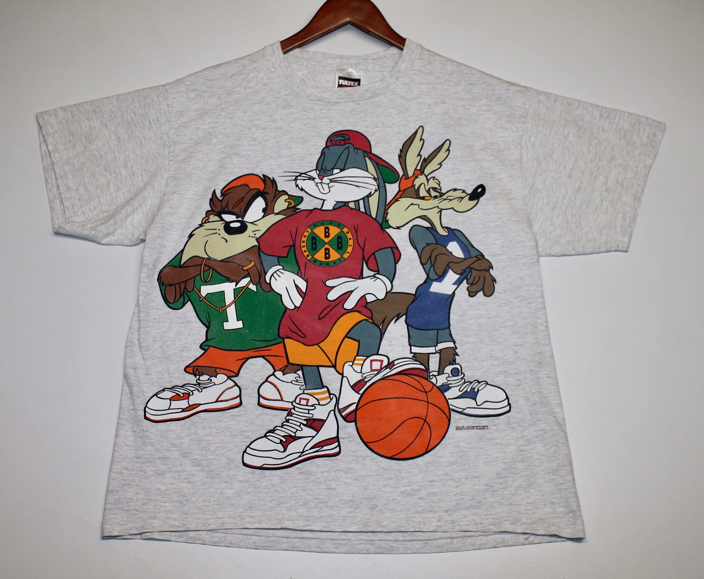 XL * vtg 90s 1993 Bugs Bunny cross colours rap 2 sided t