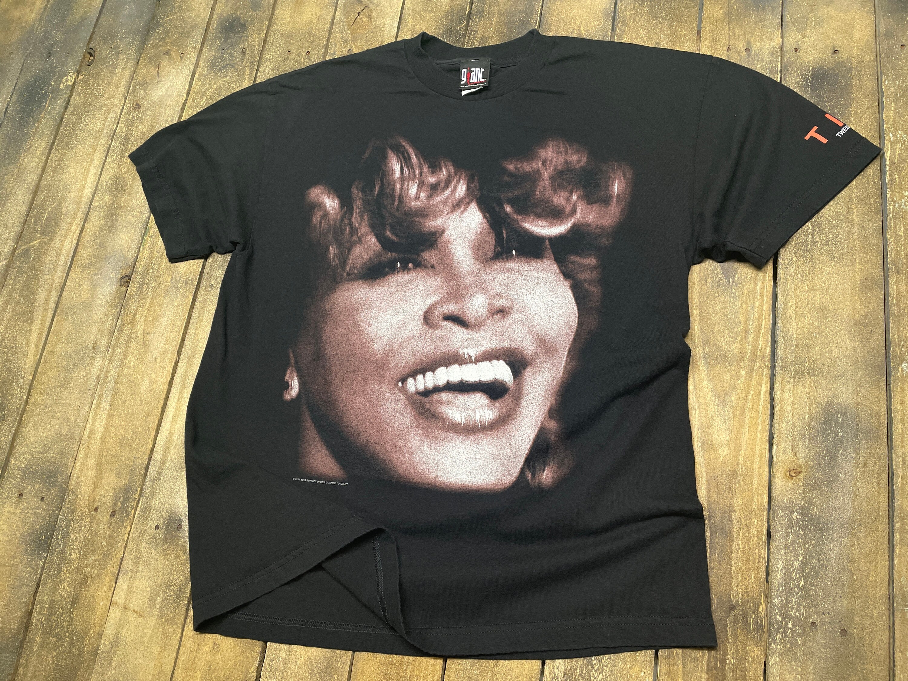 VINTAGE TINA TURNER TWENTY FOUR SEVEN TEE SHIRT 2000 SIZE XL