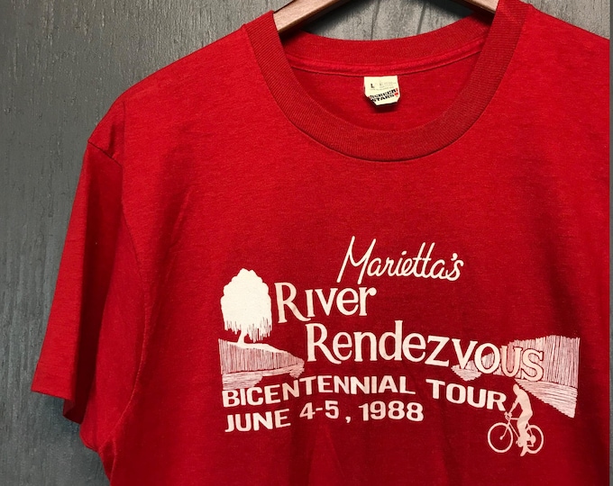 M vintage 80s 1988 River Rendezvous Ohio cycling screen stars t shirt Marietta