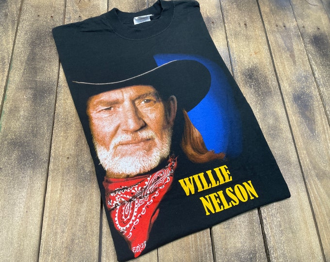 M * vintage 90s Willie Nelson t shirt * 16 biggest hits classic country music tour * 25.190