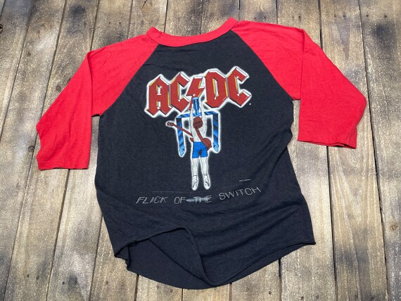 S/M * vintage 80s 1983 AC/DC raglan t shirt * concert… - Gem
