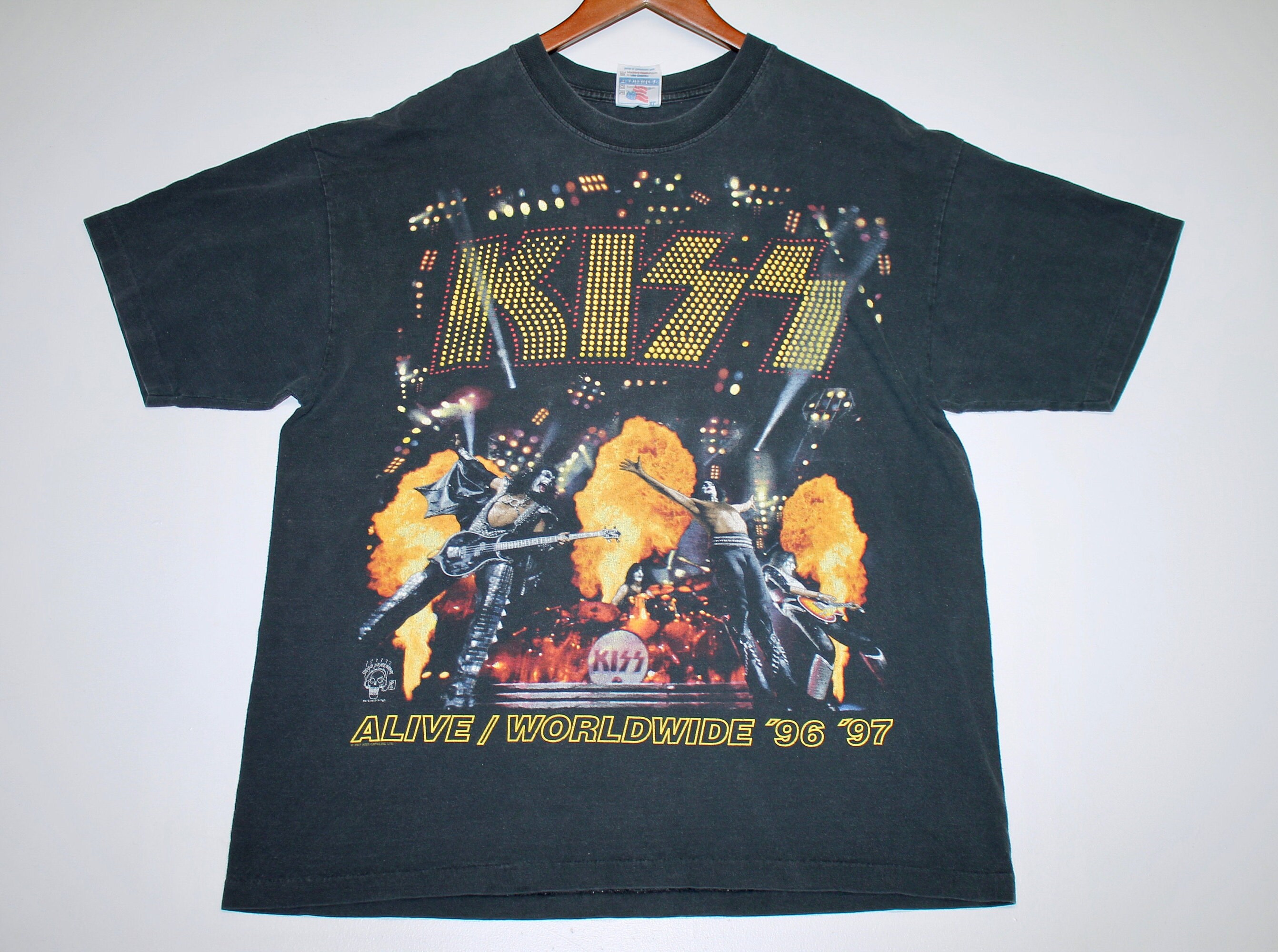 XL * vtg 90s KISS 1996 1997 2 sided tour t shirt * 105.8