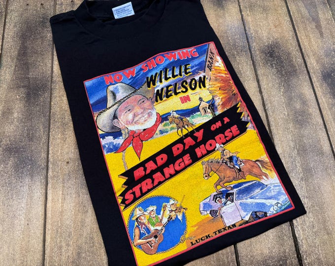 L * vintage 90s Willie Nelson movie Outlaw Music Channel t shirt western tour bad day on a strange horse