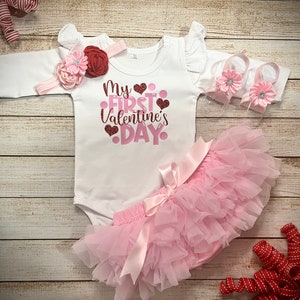 Baby Girl First Valentines Day, My 1st Valentines Day outfit, Valentines Day Outfit, Baby Shower gift, Baby Valentines Day Tutu Outfit Girl