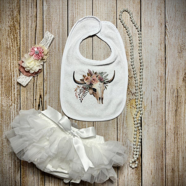 Baby Girl Boho Bib and Tutu - Tutu in the color Cream with White Bib - Western Boho Bib - Woodland Cow Skull - Cake Smashing Bib set - 1st