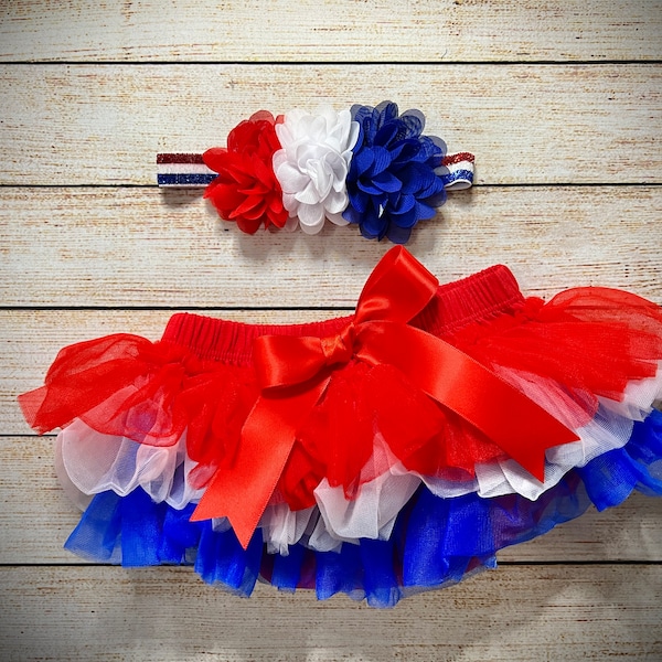 Baby Girl Tutu Bloomer in the colors Red White and Blue, Tutu bloomers are the perfect Baby shower gift, Newborn Photo Prop, Birthday Tutu