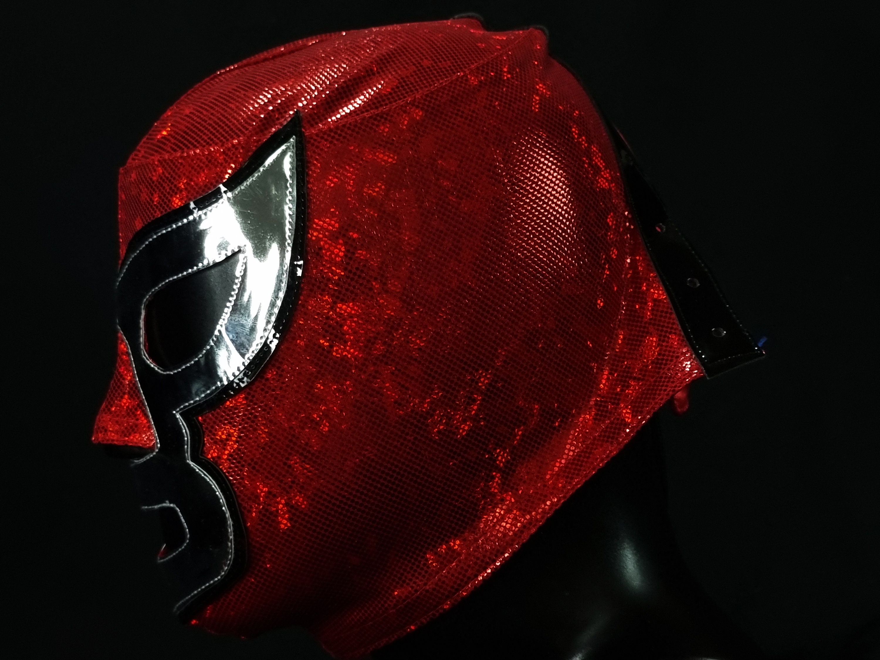 Red/Black Wrestling Dress up Halloween Face Mask Mesh Eyes Sharp Teeth