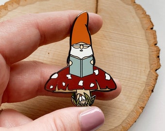 Gnome Enamel Pin, Gnome Reading, Garden Gnome pin, Gnomes in Fall, Autumn Harvest, Woodland Creature, Gnome on Mushroom, Hard Enamel Pins