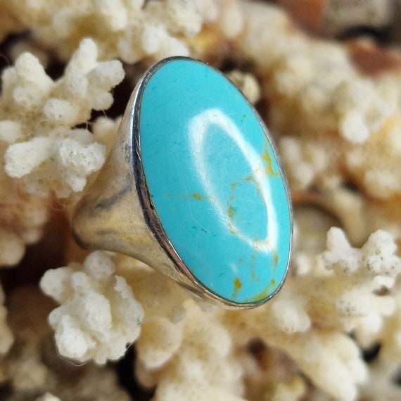 Modern 925 sterling silver ring with a natural turquoise cabochon, solid work, 925 B, handmade