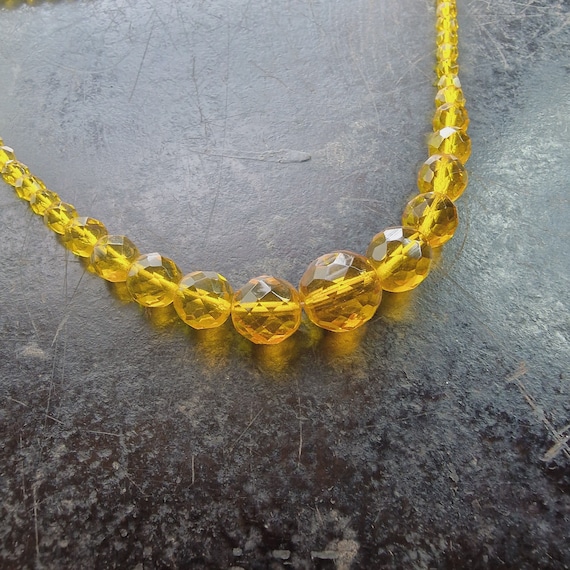 Great Art Deco 1920s glass necklace yellow cut ball cut glass, vintage glass, true vintage, Art Nouveau