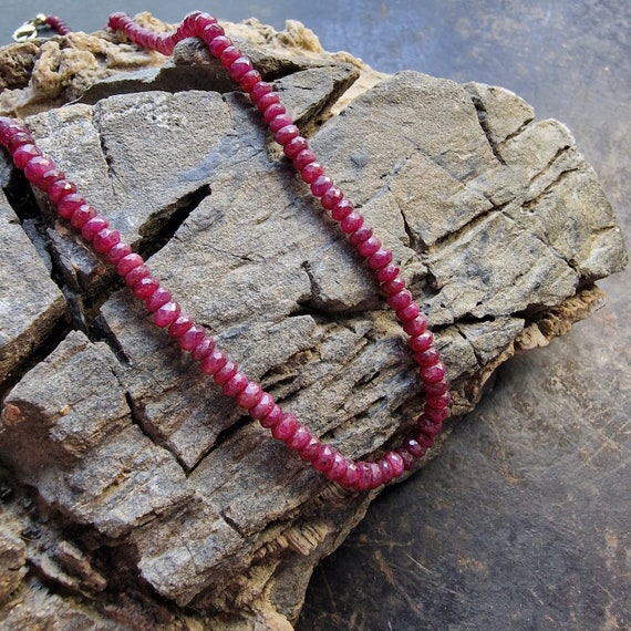 Ruby 65 ct. Roundel necklace 925 sterling silver, gold-plated, handcrafted, red, pomegranate, 13 grams, tribal gemstone necklace, healing stone
