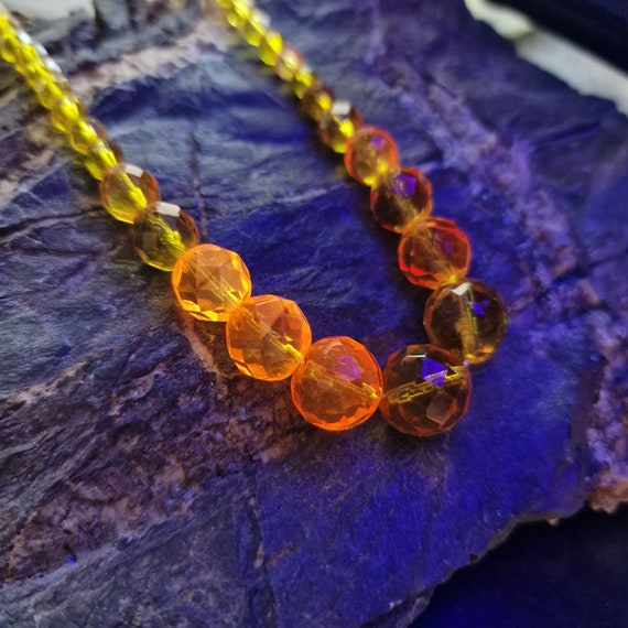Great Art Nouveau Anna yellow uranium, cut glass chain Yellow hand-cut glass chain necklace, yellow, rare, rare, uranium glass