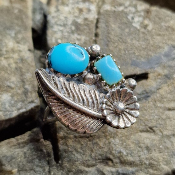 Old Navajo ring made of 925 sterling silver, with turquoise, feather, sterling silver, Navajo Indian, tribal, boho