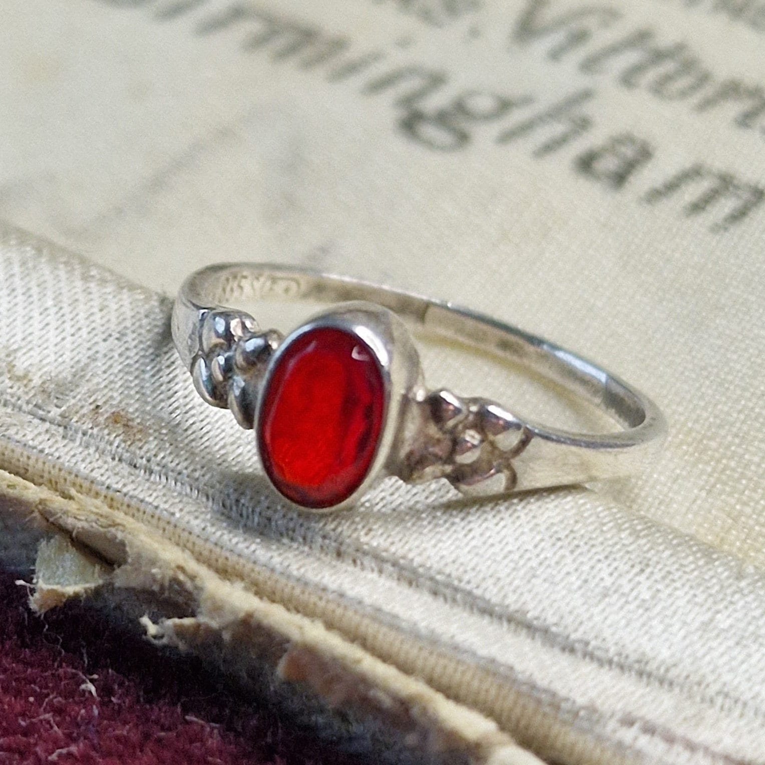 Bague Art Nouveau Jugenstil Argent 835 Et Corail Rouge Taille 58 - Occasion Poinçon