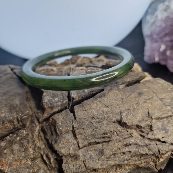 Vintage Chinese Jade Bangle, Nephrite Jade Bangle, Carved Nephrite Jade, true vintage, Chinese export