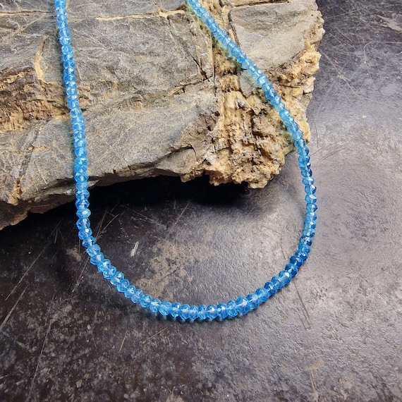 Gemstone chain neon blue apatite, neon apatite, necklace with 925 silver clasp, IV 925, apatite chain, in the course