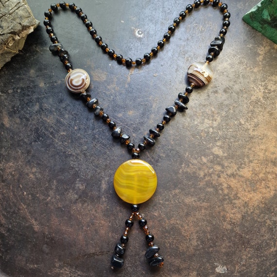 Old Chinese agate necklace, stone necklace, black agate, yellow agate, glass, ethno, handmade, china