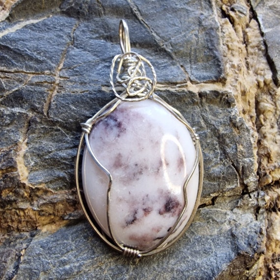 Large Andean opal pendant made of 925 silver, wire jewelry, sterling silver, filigree, boho, tribal, healing stone, natural stone