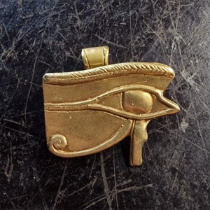 Vintage Egyptian pendant 950 sterling silver, moon eye of the light god Horus or Udjat eye, protective symbols, real silver, gold plated