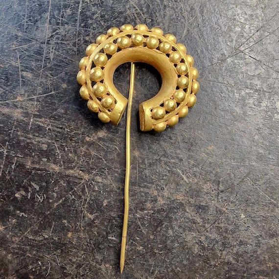 Rare L.A CANO brooch, pin, gold plated museum replica (24 carat gold plated), in pre-Columbian style