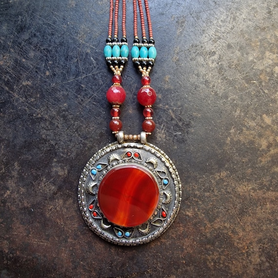 Old Indian carnelian necklace, with ruby quartz, turquoise, onyx, handmade, red necklace, original India, ethno, layered look
