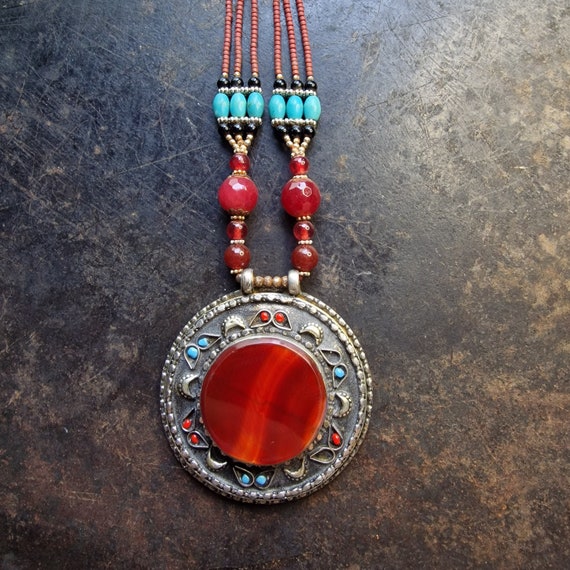 Old Indian carnelian necklace, with ruby quartz, turquoise, onyx, handmade, red necklace, original India, ethno, layered look