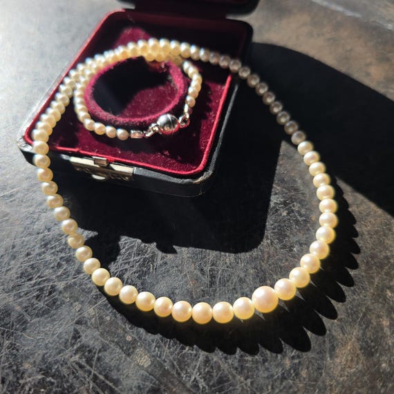 Vintage Akoya pearl necklace, chain, gradient, 925 silver long clasp, real pearl, Japan, 60s, true vintage, cottage