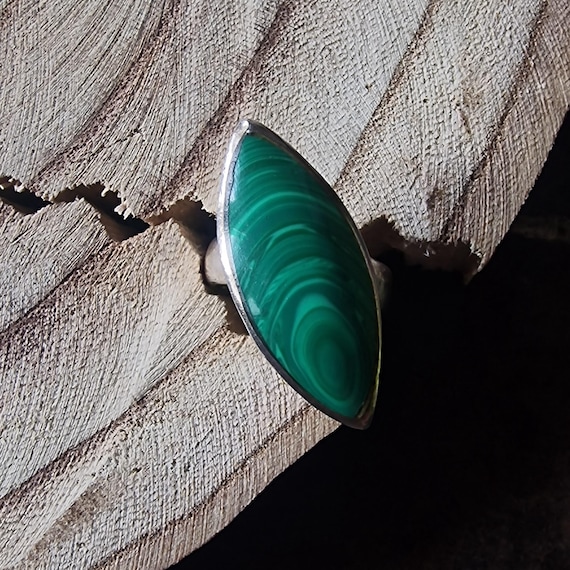Vintage Mexico 925 silver malachite solid ring, s… - image 1