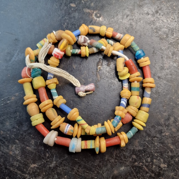 Old African trading beads Trading beads colored Bonbon Matt matt Rare