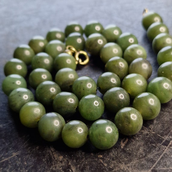 Vintage jade chain, ball chain, gold-plated clasp, Chinese jade, dark jade chain, necklace, tribal, boho, natural stone